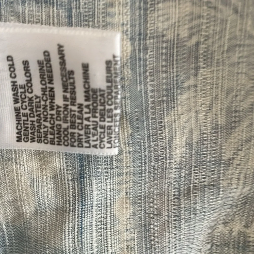Tommy Bahama Blue Floral Men's Shirt - Picture 5 of 5